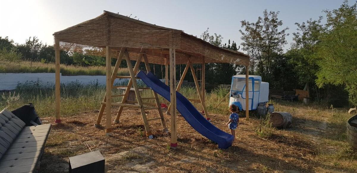 Pensiunea 4 Salcii Baltenii de Sus Exterior photo